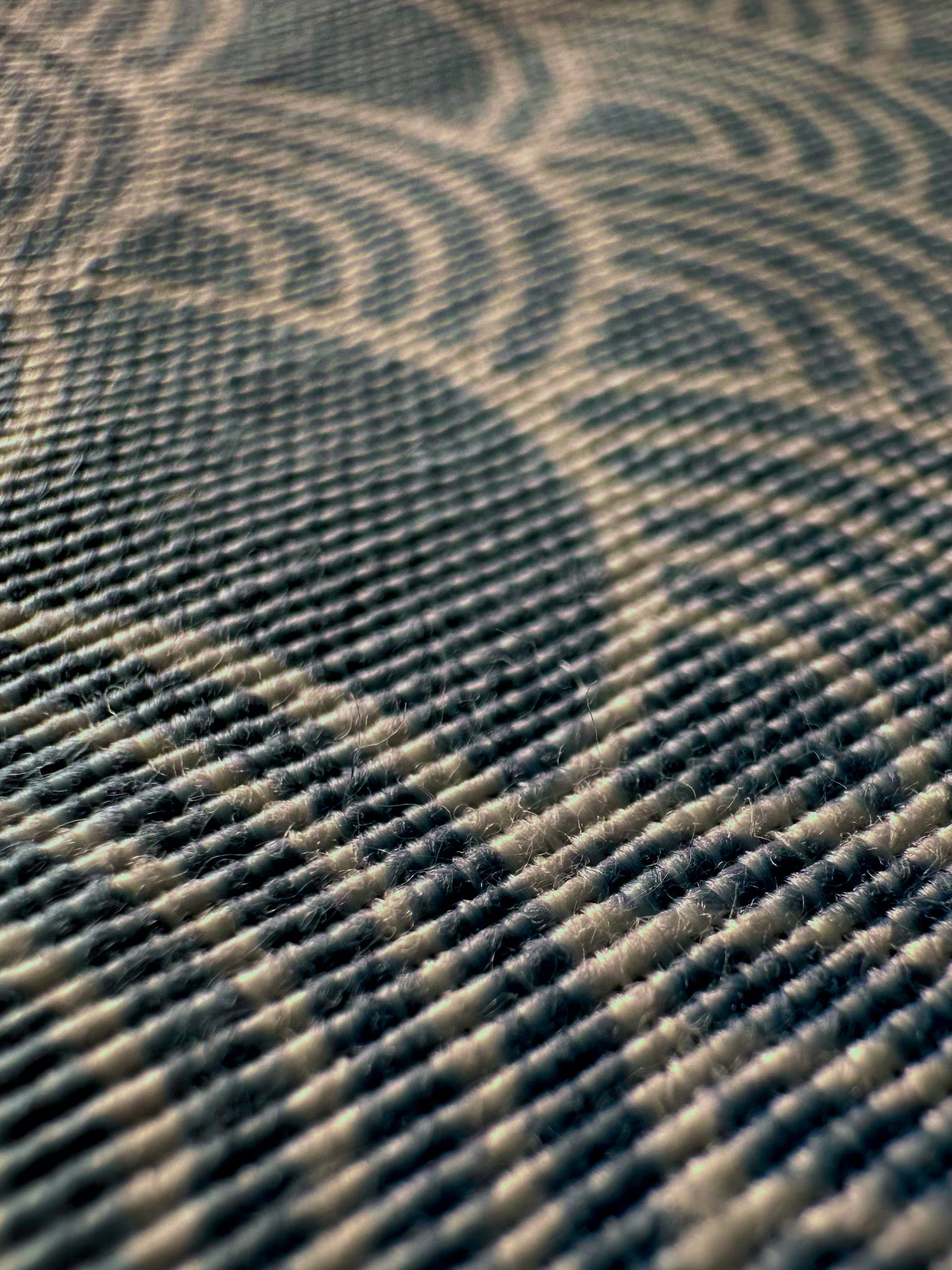 Double-Sided Wave Pattern Bandana